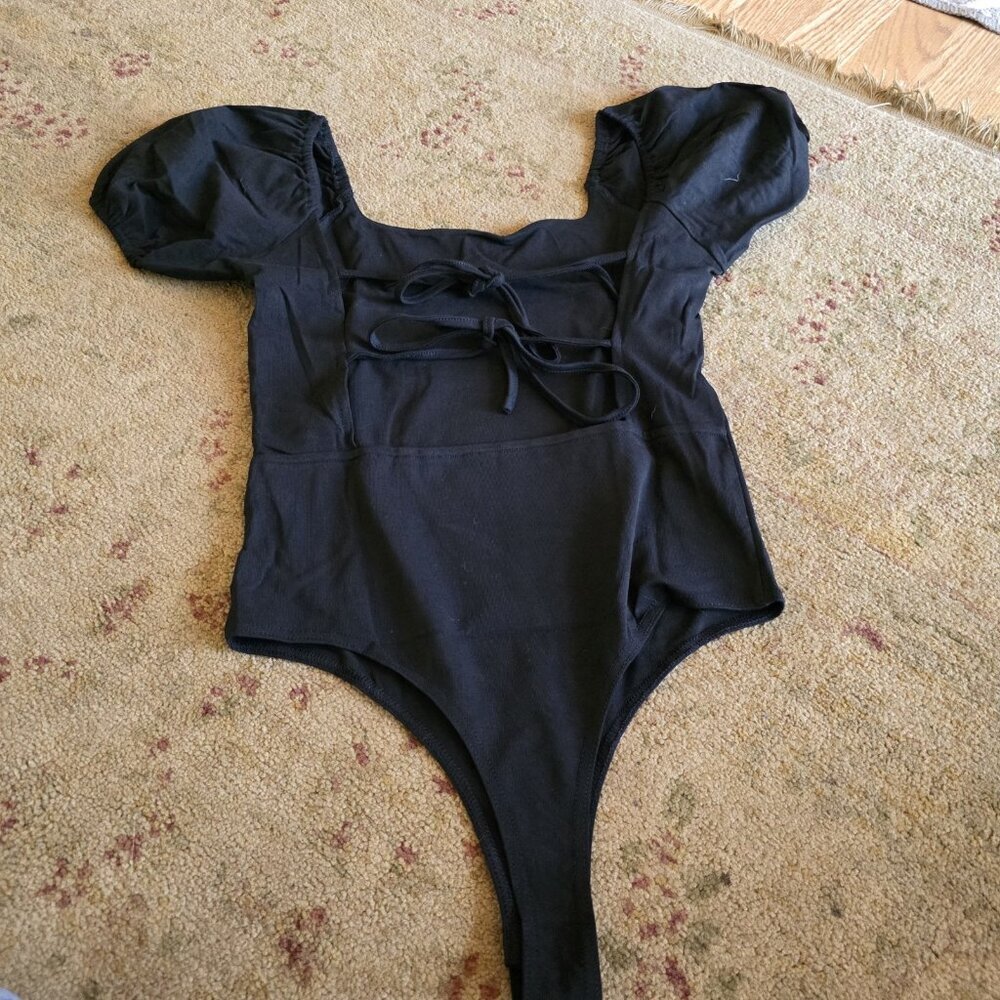 Bodysuit With Puff Short Sleeves Black Tie Back Women's Size Large - Picture 2 of 8